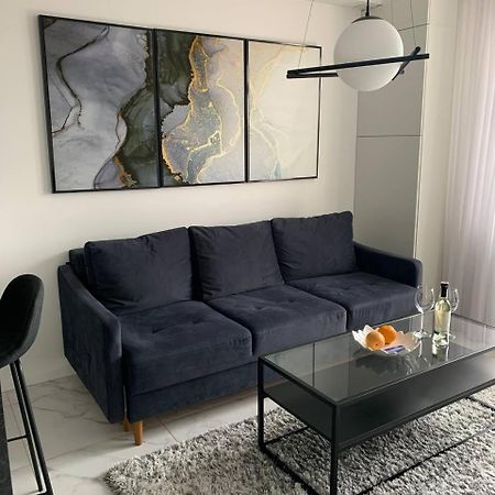 New Modern Apartment Ungvár Kültér fotó