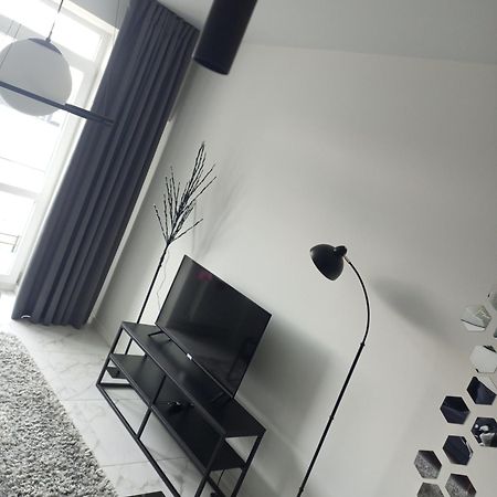 New Modern Apartment Ungvár Kültér fotó