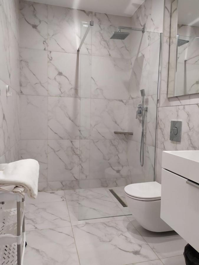 New Modern Apartment Ungvár Kültér fotó