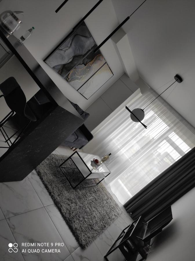 New Modern Apartment Ungvár Kültér fotó