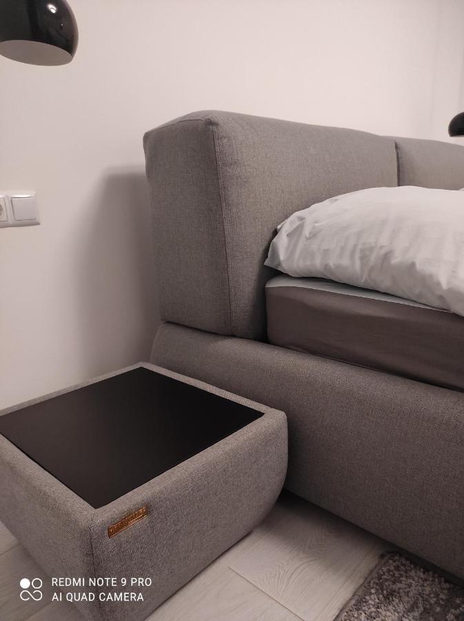 New Modern Apartment Ungvár Kültér fotó