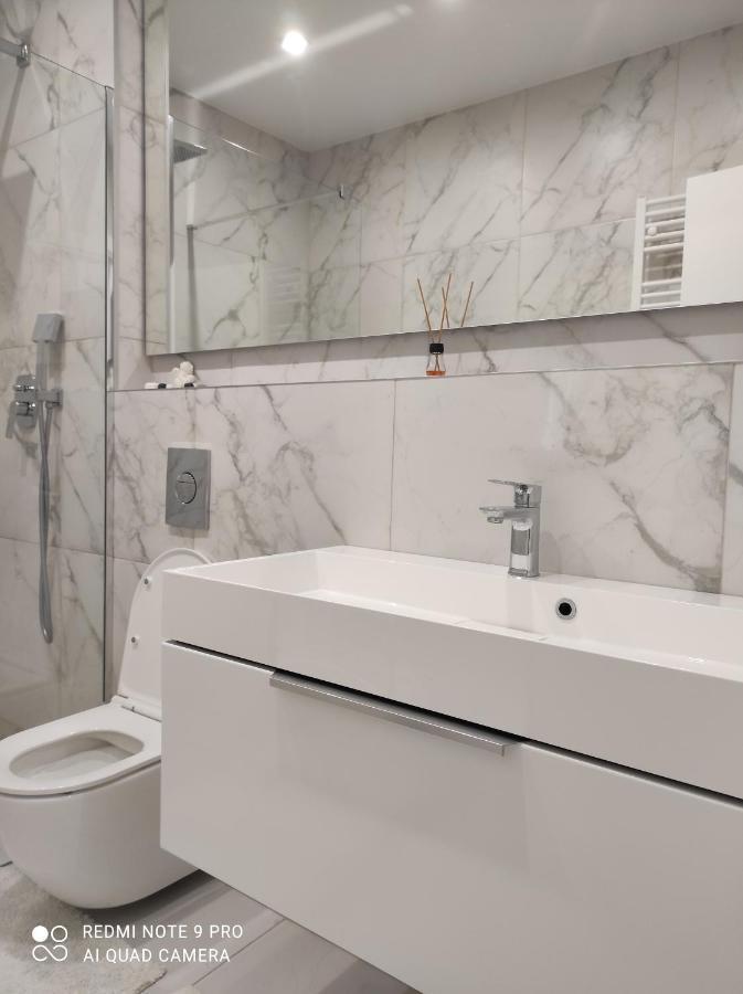 New Modern Apartment Ungvár Kültér fotó